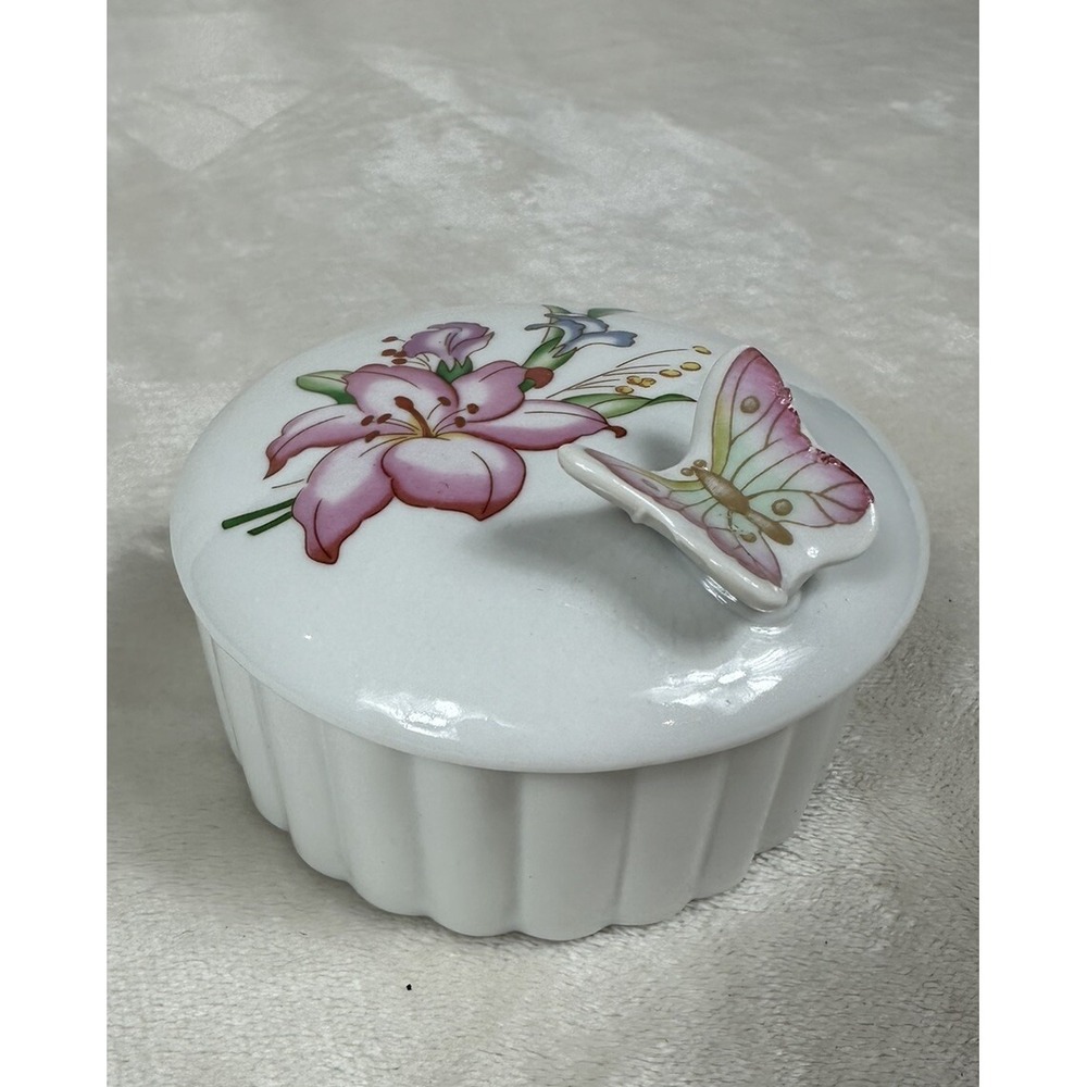 Vintage White Porcelain Trinket Jewelry Box Pink Flowers Applied Pink Butterfly